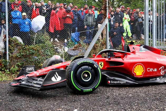 Car of 55 Carlos Sainz ESP, Scuderia Ferrari after crash, F1 Grand Prix of Emilia Romagna at Autodromo Enzo e Dino Ferrari on April 24, 2022 in Imola, Italy Photo by HOCH ZWEI Imola Italy