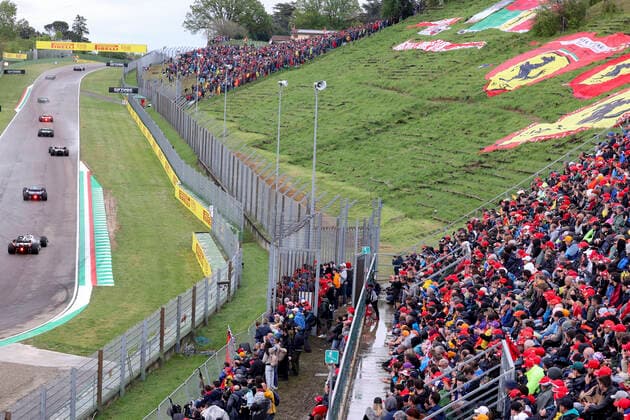 Spectators, F1 Grand Prix of Emilia Romagna at Autodromo Enzo e Dino Ferrari on April 24, 2022 in Imola, Italy Photo by HOCH ZWEI Imola Italy