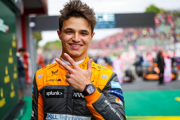NORRIS Lando (gbr), McLaren F1 Team MCL36, portrait podium during the Formula 1 Grand Premio del Made in Italy e dell Emilia-Romagna 2022, 4th round of the 2022 FIA Formula One World Championship, WM, Weltmeisterschaft on the Imola Circuit, from April 22 to 24, 2022 in Imola, Italy - F1 - EMILIA ROMAGNA GRAND PRIX 2022 - Race DPPI Panoramic  20220424_GOOD0942