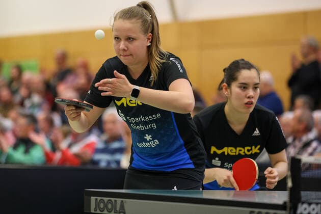 Langstadt 24 04 2022 table tennis ladies national league final season 2022 TSV Langstadt ttc Eastside Berlin e V emspor, emonline, oespor, v l , Janina Kämmerer TSV Langstadt table tennis ladies 1 national league and Franziska Schreiner TSV Langstadt table tennis ladies 1 national league Copyright: JoaquimxFerreira