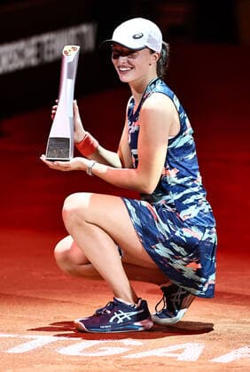 Iga Swiatek, POL, after finals at 2022 Porsche Tennis Grand Prix in Stuttgart, 24 04 2022