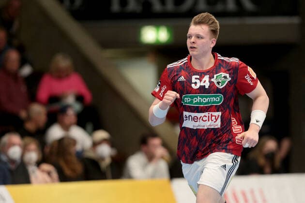 24 04 22, Goeppingen, Germany, EWS Arena, FRISCH AUF Goeppingen vs TSV Hannover Burgdorf LIQUI MOLY Handball Bundesliga, Justus Fischer TSV Hannover Burgdorf gestures, gestures photo H Langer Goeppingen EWS Arena Baden Wuerttemberg Germany  541_FAGTSV20220424_072 Langer-541