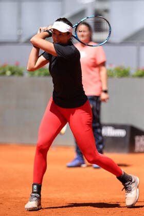 April 26, 2022, MADRID, MADRID, SPAIN: Garbine Muguruza of Spain practice during her practice during the WTA, Tennis Damen match draw during the Mutua Madrid Open 2022 celebrated at La Caja Magica on April 26, 2022, in Madrid, Spain. MADRID SPAIN - ZUMAa181 20220426_zaa_a181_070 Copyright: xOscarxJ.xBarrosox