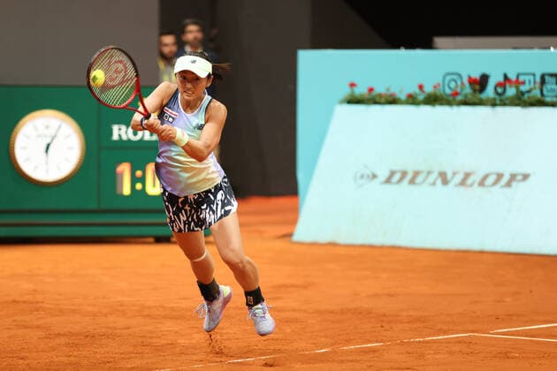 April 26, 2022, MADRID, MADRID, SPAIN: Misaki Doi of Japan in action against Andrea Petkovic of Germany during the Qualifiers 1 during the Mutua Madrid Open 2022 celebrated at La Caja Magica on April 26, 2022, in Madrid, Spain. MADRID SPAIN - ZUMAa181 20220426_zaa_a181_133 Copyright: xOscarxJ.xBarrosox