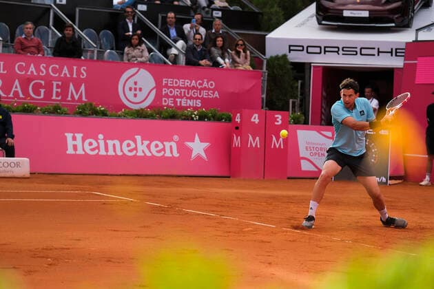 Benjamin Bonzi v Dominic Thiem - Millennium Estoril Open 2022 Benjamin Bonzi of France competes against Dominic Thiem of Austria during the Millennium Estoril Open ATP, Tennis Herren 250 tennis tournament at Estoril Tennis Club, Estoril, Portugal on April 26, 2022. Lisbon Portugal  Copyright: xNunoxCruzx originalFilename:cruz-benjamin220426_np4Kv.jpg
