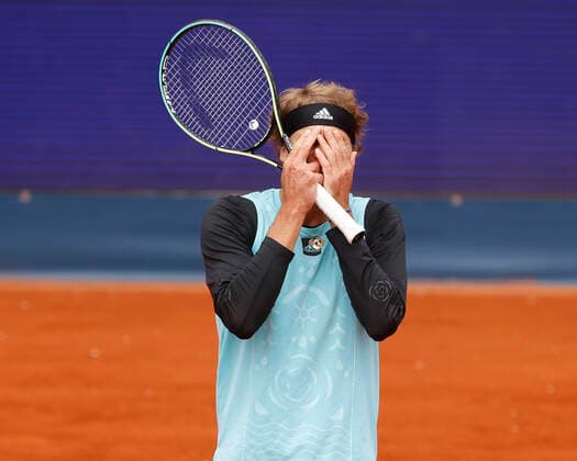 Alexander Zverev GER reacts angry, annoyed, disappointed, emotion Tennis BMW Open 2022 ATP MTTC Iphitos Munich Germany 27 April 2022 Copyright: xJuergenxHasenkopfx