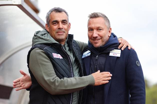 SOCCER - BL, WAC vs A.Wien WOLFSBERG,AUSTRIA,27.APR.22 - SOCCER - ADMIRAL Bundesliga, championship group, Wolfsberger AC vs FK Austria Wien. Image shows head coach Robin Dutt (WAC) and head coach Manfred Schmid (A.Wien).  GEPAxpictures xDanielxGoetzhaber