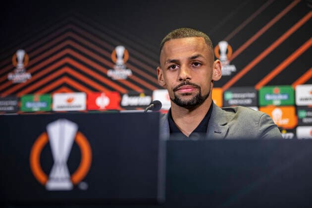 27 04 2022, xkvx, football UEFA Europa League, Eintracht Frankfurt press conference emspor, v l Djibril Sow Eintracht Frankfurt DFL DFB REGULATES PROHIBIT ANY USE OF PHOTOGRAPHS as IMAGE SEQUENCES and or QUASI VIDEO London