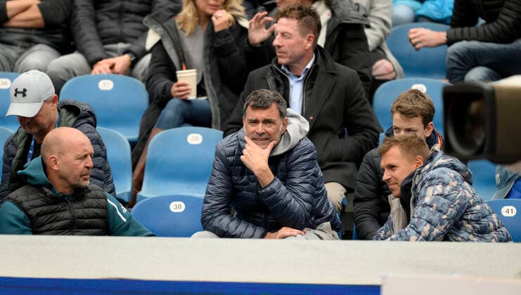 27 04 2022, Tennis Men ATP Tour, BMW Open Munich 2022 at Iphitos Tennis Center, Alexander Zverev GER plays his first round match against Holger Rune Denmark on center court, his coaching entourage is at a loss, with coach Sergi Brugera ESP
