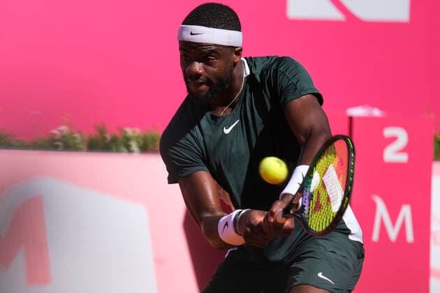 Nuno Borges Vs Frances Tiafoe - Millennium Estoril Open 2022 Nuno Borges from Portugal competes against Frances Tiafoe from United States during the Millennium Estoril Open ATP, Tennis Herren 250 tennis tournament at Estoril Tennis Club, Estoril, Portugal on April 27, 2022. Lisbon Portugal  Copyright: xNunoxCruzx originalFilename:cruz-nunoborg220427_nppsi.jpg