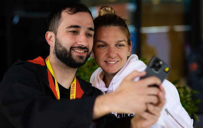 April 27, 2022, MADRID, MADRID, SPAIN: Simona Halep of Romania talks to the media ahead of the 2022 Mutua Madrid Open WTA, Tennis Damen 1000 tennis tournament MADRID SPAIN - ZUMAa181 20220427_zaa_a181_170 Copyright: xRobxPrangex