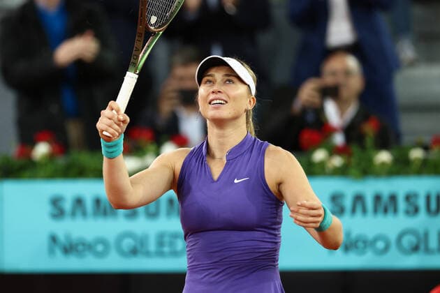 April 28, 2022, MADRID, MADRID, SPAIN: Paula Badosa of Spain celebrates the vicotry against Veronika Kudermetova of Russia during the Mutua Madrid Open 2022 celebrated at La Caja Magica on April 27, 2022, in Madrid, Spain. MADRID SPAIN - ZUMAa181 20220428_zaa_a181_001 Copyright: xOscarxJ.xBarrosox
