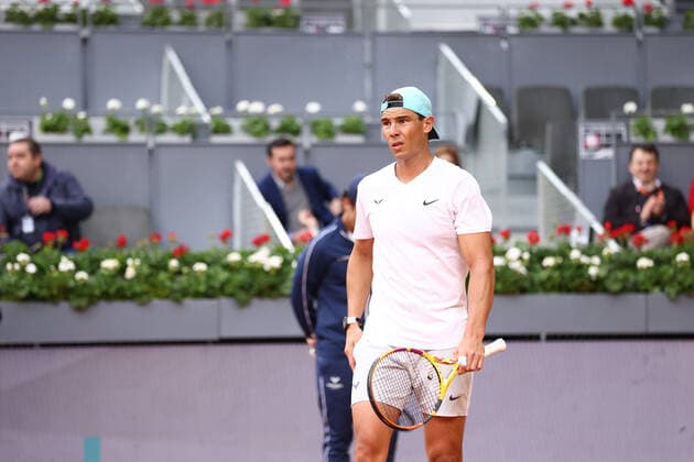 April 28, 2022, MADRID, MADRID, SPAIN: Rafael Nadal of Spain practices during the Mutua Madrid Open 2022 celebrated at La Caja Magica on April 28, 2022, in Madrid, Spain. MADRID SPAIN - ZUMAa181 20220428_zaa_a181_054 Copyright: xOscarxJ.xBarrosox