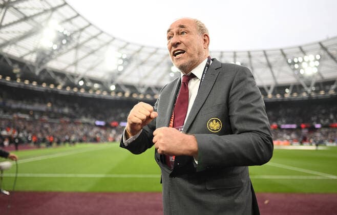 28 04 2022, xkvx, football UEFA Europa League, West Ham United Eintracht Frankfurt emspor, v l President Peter Fischer Eintracht Frankfurt DFL DFB REGULATES PROHIBIT ANY USE OF PHOTOGRAPHS as IMAGE SEQUENCES and or QUASI VIDEO London