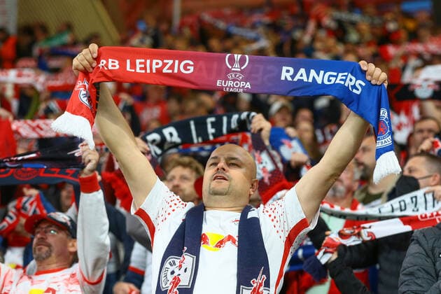28 04 2022, xtgx, football UEFA European League, RB Leipzig Glasgow Rangers FC emspor, v l symbol photo, symbol image, symbol fans, spectators, audience, hygiene concept, Corona, distance DFL DFB REGULATES PROHIBIT ANY USE OF PHOTOGRAPHS as IMAGE SEQUENCES and or QUASI VIDEO Leipzig