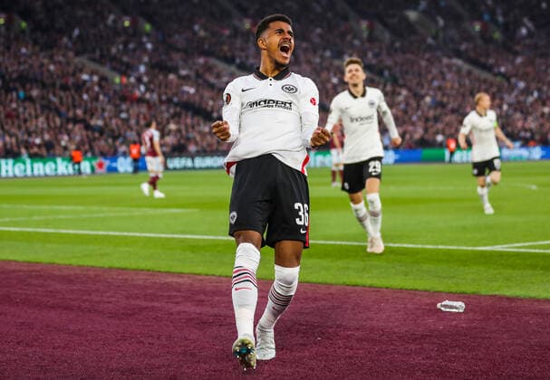 Mandatory Credit: Photo by Andrew Fosker Shutterstock (12914204ag) Ansgar Knauff of Eintracht Frankfurt celebrates scoring the opening goal 0-1 West Ham United v Eintracht Frankfurt, UEFA Europa League, Semi-Final, First Leg, Football, The London Stadium, London, UK - 28 Apr 2022 EDITORIAL USE ONLY No use with unauthorised audio, video, data, fixture lists, club league logos or live services. Online in-match use limited to 120 images, no video emulation. No use in betting, games or single club league player publications. West Ham United v Eintracht Frankfurt, UEFA Europa League, Semi-Final, First Leg, Football, The London Stadium, London, UK - 28 Apr 2022 EDITORIAL USE ONLY No use with unauthorised audio, video, data, fixture lists, club league logos or live services. Online in-match use limited to 120 images, no video emulation. No use in betting, games or single club league player publications.  Copyright: xAndrewxFosker Shutterstockx 12914204ag