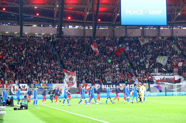 RB Leipzig Glasgow Rangers 28 04 2022 Leipzig, 28 04 2022, Red Bull Arena, Football, UEFA Europa League, Semifinals , RB Leipzig vs Glasgow Rangers FC , In picture lineup of teams , UEFA regulations prohibit any use of photographs as image sequences and or quasi video , Picture Point