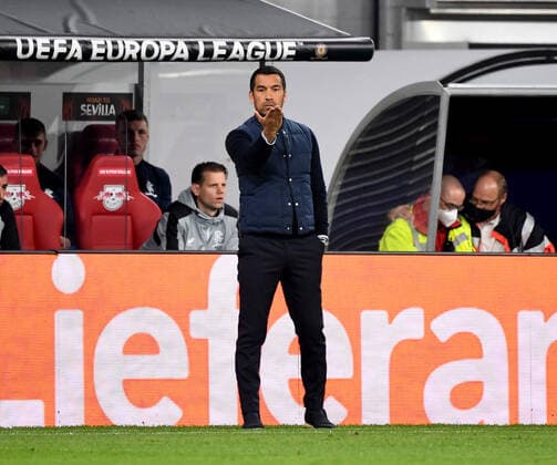 Football, men, season 2021 2022, Europa League semifinals, first leg , RB Leipzig Glasgow Rangers, coach Giovanni Van Bronckhorst Glasgow Rangers , 28 04 2022, Copyright: xSebastianxRäppold MatthiasxKochx