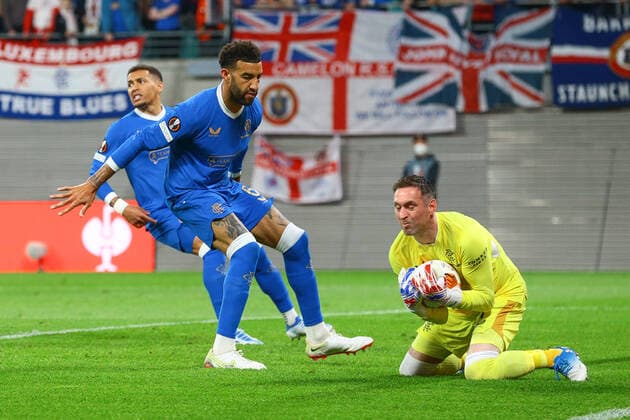 28 04 2022, xtgx, football UEFA European League, RB Leipzig Glasgow Rangers FC emspor, v l Connor Goldson Glasgow Rangers, 6 , Allan McGregor Glasgow Rangers, 1 save, holds the ball, catches the ball, parries DFL DFB REGULATIONS PROHIBIT ANY USE OF PHOTOGRAPHS as IMAGE SEQUENCES and or QUASI VIDEO Leipzig
