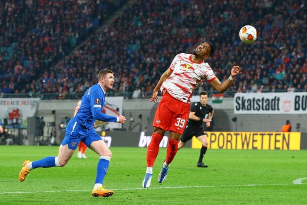 28 04 2022, xtgx, football UEFA European League, RB Leipzig Glasgow Rangers FC emspor, v l Benjamin Henrichs Leipzig, 39 header DFL DFB REGULATES PROHIBIT ANY USE OF PHOTOGRAPHS AS IMAGE SEQUENCES AND OR QUASI VIDEO Leipzig