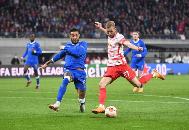 Football, men, 2021 2022 season, Europa League semifinals, first leg , RB Leipzig Glasgow Rangers, v l Connor Goldson Glasgow Rangers , Konrad Laimer RB Leipzig , 28 04 2022, Copyright: xSebastianxRäppold MatthiasxKochx