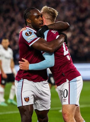 Mandatory Credit: Photo by Simon Dael Shutterstock (12914205bb) Michail Antonio of West Ham United celebrates scoring the equalising goal 1-1 with Jarrod Bowen West Ham United v Eintracht Frankfurt, UEFA Europa League, Semi-Final, First Leg, Football, The London Stadium, London, UK - 28 Apr 2022 EDITORIAL USE ONLY No use with unauthorised audio, video, data, fixture lists, club league logos or live services. Online in-match use limited to 120 images, no video emulation. No use in betting, games or single club league player publications. West Ham United v Eintracht Frankfurt, UEFA Europa League, Semi-Final, First Leg, Football, The London Stadium, London, UK - 28 Apr 2022 EDITORIAL USE ONLY No use with unauthorised audio, video, data, fixture lists, club league logos or live services. Online in-match use limited to 120 images, no video emulation. No use in betting, games or single club league player publications. Copyright: xSimonxDael Shutterstockx 12914205bb