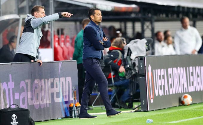 RB Leipzig Glasgow Rangers 28 04 2022 Leipzig, 28 04 2022, Red Bull Arena, Football, UEFA Europa League, Semi Final , RB Leipzig vs Glasgow Rangers FC , In picture coach Giovanni van Bronckhorst Glasgow Rangers , UEFA regulations prohibit any use of photographs as image sequences and or quasi video , Picture Point