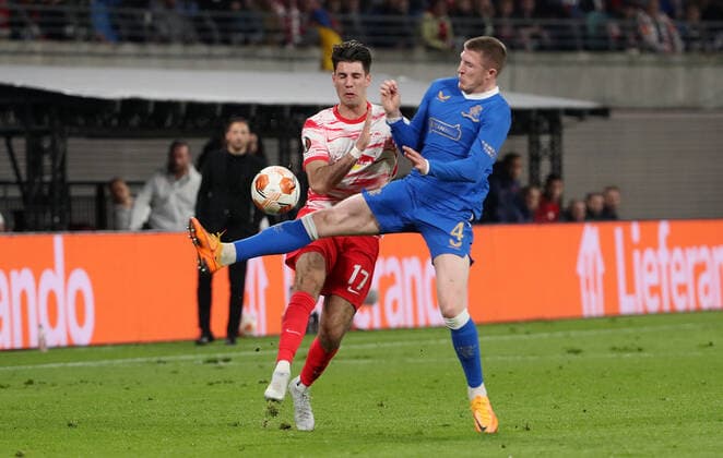 Dominik Szoboszlai, John Lundstram action match scene duel sports football soccer UEFA Euroleague Europa League UEL semifinal first leg men season 2021 2022 28 04 2022 Rasen Ballsport RB Leipzig RBL vs Glasgow Rangers FC DFL regulations prohibit any use of photographs as image sequences and or quasi video