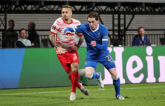 Angelino, Scott Wright action match scene duel sports soccer soccer UEFA Euroleague Europa League UEL semifinal first leg men season 2021 2022 28 04 2022 Rasen Ballsport RB Leipzig RBL vs Glasgow Rangers FC DFL regulations prohibit any use of photographs as image sequences and or quasi video