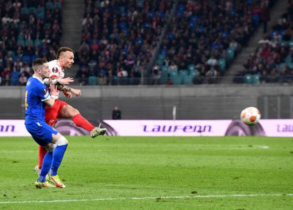 Football, men, 2021 2022 season, Europa League semifinals, first leg , RB Leipzig Glasgow Rangers, v l Ryan Kent Glasgow Rangers , Angelino RB Leipzig scores the goal to 1 0, 28 04 2022, Copyright: xSebastianxRäppold MatthiasxKochx