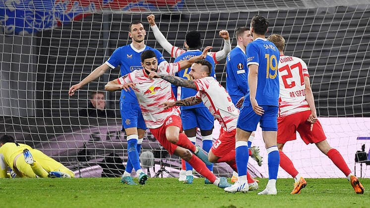 Soccer UEFA Europa League, semi-final, first leg season 2021 2022, RB Leipzig vs Glasgow Rangers 28 04 2022 Goal RB Leipzig by Angelino Left back RB Leipzig, back number 3, 3 center, cheering at the match RB Leipzig vs Glasgow Rangers 28 04 2022 Allan McGregor goalkeeper Glasgow Rangers, back number 1 back stretches in vain Andre Silva center forward RB Leipzig, back number 33, 33 , Konrad Laimer central midfield RB Leipzig, back number 27, 27 cheer Leipzig Saxony Germany Red Bull Arena