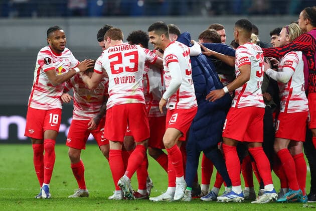 28 04 2022, xtgx, football UEFA European League, RB Leipzig Glasgow Rangers FC emspor, v l Leipzig after goal to 1 0 by Angelino Leipzig, 3 cheers, goal celebration, celebrates the goal, celebration DFL DFB REGULATIONS PROHIBIT ANY USE OF PHOTOGRAPHS as IMAGE SEQUENCES and or QUASI VIDEO Leipzig