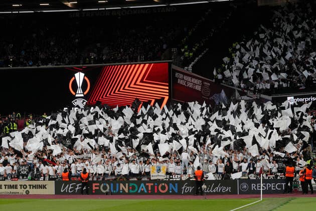West Ham United v Eintracht Frankfurt UEFA Europa League The Eintracht Frankfurt fans before the UEFA Europa League Semi-Final First Leg match at the London Stadium, Stratford Content Not Available For UK Newspapers Copyright: xPaulxChestertonx FIL-16854-0124 UK Newspapers OUT