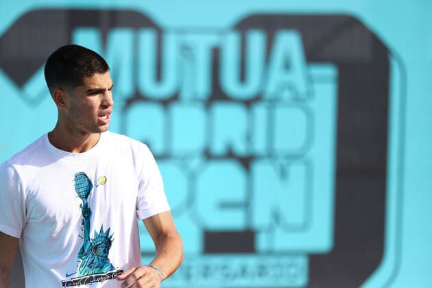April 29, 2022, MADRID, MADRID, SPAIN: Carlos Alcaraz of Spain practices during the Mutua Madrid Open 2022 celebrated at La Caja Magica on April 29, 2022, in Madrid, Spain. MADRID SPAIN - ZUMAa181 20220429_zaa_a181_028 Copyright: xOscarxJ.xBarrosox