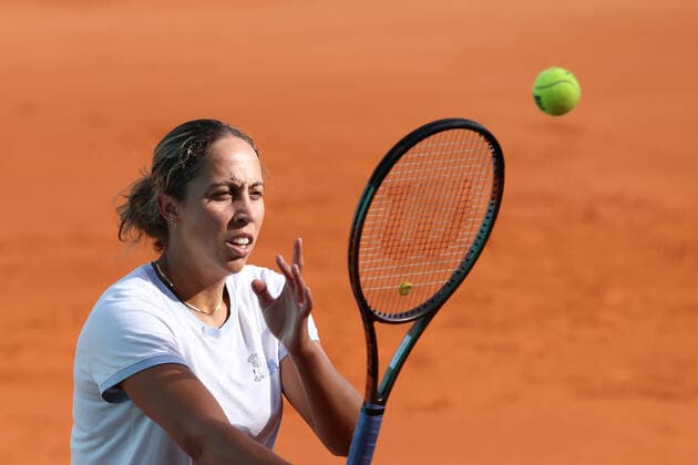 April 29, 2022, MADRID, MADRID, SPAIN: Madison Keys of United States practices during the Mutua Madrid Open 2022 celebrated at La Caja Magica on April 29, 2022, in Madrid, Spain. MADRID SPAIN - ZUMAa181 20220429_zaa_a181_032 Copyright: xOscarxJ.xBarrosox