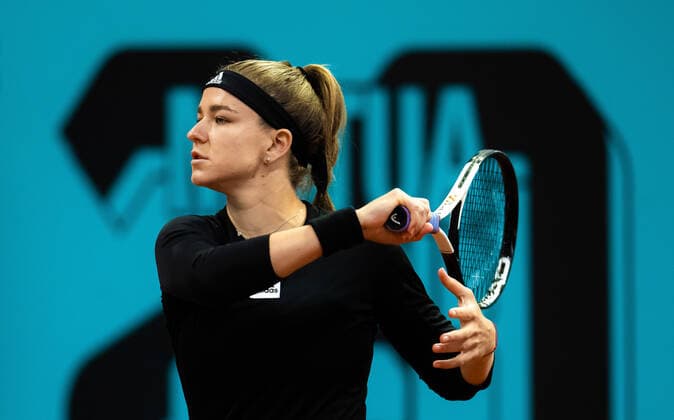 April 28, 2022, MADRID, MADRID, SPAIN: Karolina Muchova of the Czech Republic in action during the first round of the 2022 Mutua Madrid Open WTA, Tennis Damen 1000 tennis tournament against Qinwen Zheng of China MADRID SPAIN - ZUMAa181 20220428_zaa_a181_147 Copyright: xRobxPrangex