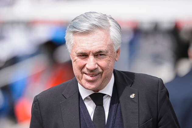 30 04 2022, Madrid, Spain Real Madrid Head Coach Carlo Ancelotti getting into the field during the LaLiga Santander match between Real Madrid and RCD Espanyol at Estadio Santiago Bernabeu on 30 April 2022 in Madrid, Spain Madrid Estadio Santiago Bernabeu Community of Madrid Spain  Copyright: xJustPictures.ch Eurasiax-xAlvaroxMedrandax