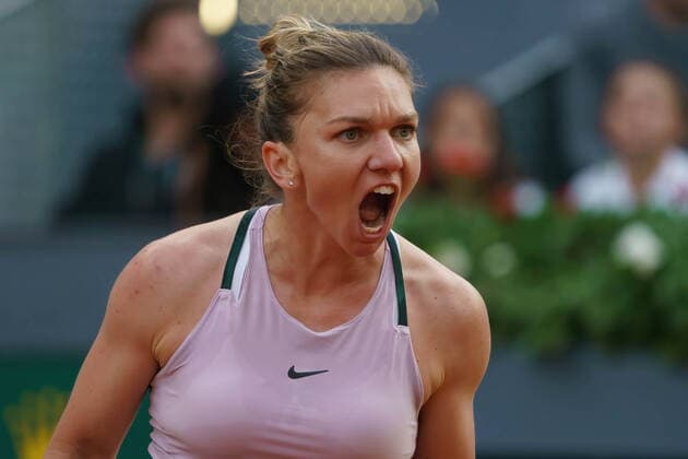 Sport Bilder des Tages April 30, 2022, Madrid, Spain: Simona Halep of Romania celebrates a point in her second round match against Paula Badosa of Spain during day three of the Mutua Madrid Open at La Caja Magica in Madrid..Simona Halep beats Paula Badosa (6.6) Madrid Spain - ZUMAs197 20220430_zaa_s197_129 Copyright: xAtilanoxGarciax
