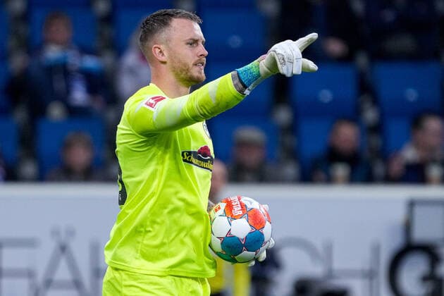 Mark Flekken Goalkeeper, SCF, 26 , gives instructions, gestures, gesturing with arms, single image, single photo, action, action, 30 04 2022, Sinsheim Germany , Football, Bundesliga, TSG 1899 Hoffenheim SC Freiburg, 30 04 2022, Sinsheim Germany , Football, Bundesliga, TSG 1899 Hoffenheim SC Freiburg, DFB DFL REGULATIONS PROHIBIT ANY USE OF PHOTOGRAPHS AS IMAGE SEQUENCES AND OR QUASI VIDEO xozx