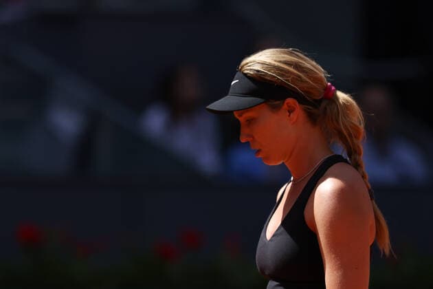 May 1, 2022, MADRID, MADRID, SPAIN: Danielle Collins of United States in action against Bianca Andreescu of Canada during the Mutua Madrid Open 2022 celebrated at La Caja Magica on May 01, 2022, in Madrid, Spain. MADRID SPAIN - ZUMAa181 20220501_zaa_a181_015 Copyright: xOscarxJ.xBarrosox