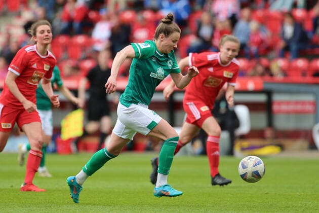 v li Agata Tarczynska SV Werder Bremen, 10 on the ball, single image, full body, action, game scene, 01 05 2022, Berlin Germany , football, test match, 1 FC Union Berlin SV Werder Bremen xobx