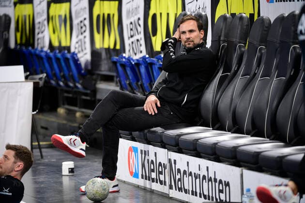Viktor Szilagyi (Geschäftsführer , THW Kiel vs THW Kiel vs MT Melsungen, Handball-Bundesliga, Männer, Liqui-Moly-HBL, 28. Spieltag, Saison 2021 2022 01.05.22 Kiel Wunderino-Arena Schleswig-Holstein Germany *** Viktor Szilagyi Managing Director Sports , THW Kiel vs MT Melsungen, Handball Bundesliga, Men, Liqui Moly HBL, 28 Matchday, Season 2021 2022 01 05 22 Kiel Wunderino Arena Schleswig Holstein Germany