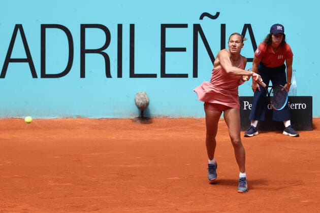 May 1, 2022, MADRID, MADRID, SPAIN: Kaia Kanepi of Estonia in action against Jessica Pegula of United States during the Mutua Madrid Open 2022 celebrated at La Caja Magica on May 01, 2022, in Madrid, Spain. MADRID SPAIN - ZUMAa181 20220501_zaa_a181_073 Copyright: xOscarxJ.xBarrosox