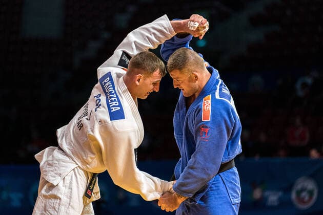 Sport Themen der Woche KW17 JUDO - EJU European Championships 2022 SOFIA,BULGARIA,01.MAY.22 - JUDO - EJU European Championships, men -100kg. Image shows Piotr Kuczera (POL) and Michael Korrel (NED).  GEPAxpictures xJohannesxFriedl