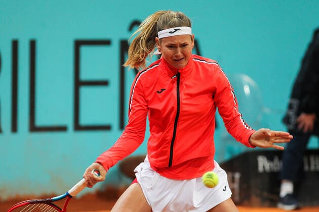 May 3, 2022, MADRID, MADRID, SPAIN: Marie Bouzkova from Czech Republic in action against Ekaterina Alexandrova from Russia during the Mutua Madrid Open 2022 celebrated at La Caja Magica on May 02, 2022, in Madrid, Spain. MADRID SPAIN - ZUMAa181 20220503_zaa_a181_043 Copyright: xIrinaxR.xHipolitox