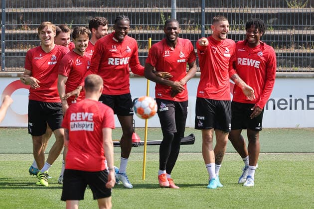 Sport Themen der Woche KW18 Sport Bilder des Tages 1. FC Köln 1. FC Köln, Training, Spaß beim Training (1. FC Köln), 03.05.2022, Bild: *** 1 FC Cologne 1 FC Cologne, training, fun training 1 FC Cologne , 03 05 2022, image DUS900