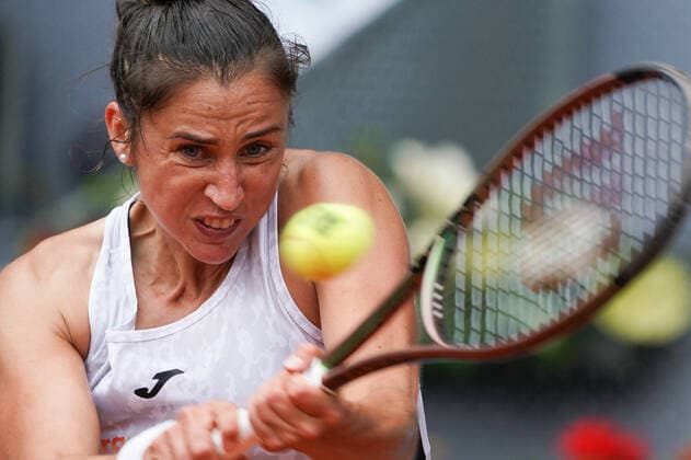 Mutua Madrid Open - Day Six Sara Sorribes Tormo of Spain in action against Daria Kasatkina of Russia in her third round match on Day 6 of the Mutua Madrid Open at La Caja Magica on May 03, 2022 in Madrid, Spain Madrid Spain  Copyright: xOscarxGonzalezx originalFilename:gonzalez-notitle220503_npv7u.jpg