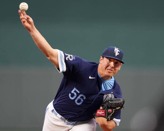 May 03, 2022: Kansas City Royals starting pitcher Brad Keller (56) brings a pitch home at Kauffman Stadium Kansas City, Missouri. The Kansas City Royals defeated the St. Louis Cardinals 7-1. CSM. Kansas City United States - ZUMAc04_ 20220503_zaf_c04_055 Copyright: xJonxRobichaudx