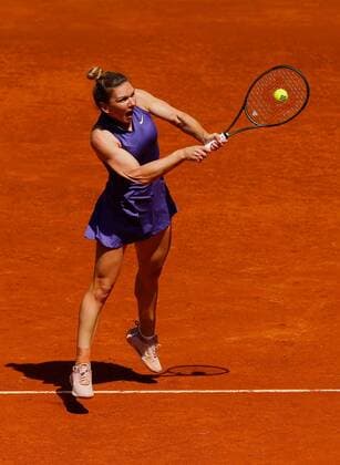 Mandatory Credit: Photo by Ella Ling Shutterstock (12922067d) Simona Halep of Romania in action Mutua Madrid Open, Tennis, La Caja Magica, Madrid, Spain - 04 May 2022 Mutua Madrid Open, Tennis, La Caja Magica, Madrid, Spain - 04 May 2022  Copyright: xEllaxLing Shutterstockx 12922067d