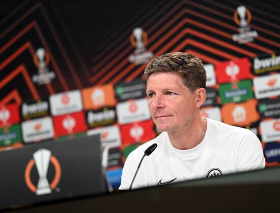 04 05 2022, xjhx, football UEFA Europa League, Eintracht Frankfurt training and press conference emspor, v l coach Oliver Glasner Eintracht Frankfurt zautz DFL DFB REGULATES PROHIBIT ANY USE OF PHOTOGRAPHS as IMAGE SEQUENCES and or QUASI VIDEO Frankfurt am Main